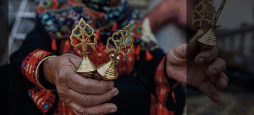 Top 🌟Authentic Arabic Kohl Bottle (Mikhalah / مكحلة عربية تقليدية)