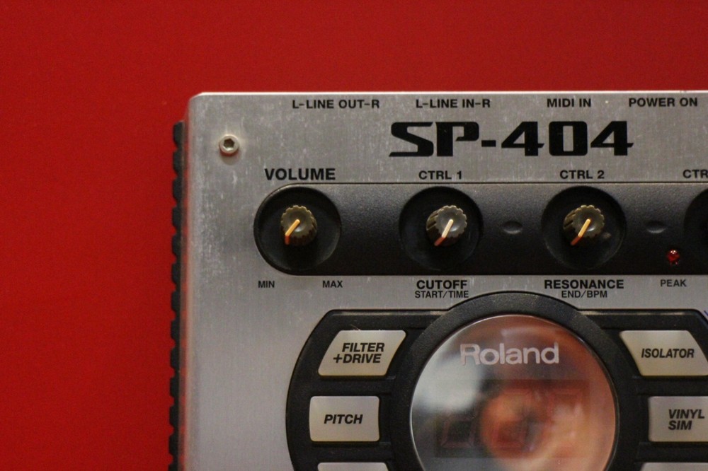 USED Roland SP-404 Portable Linear Wave Sampler SP 404 U2018 231013