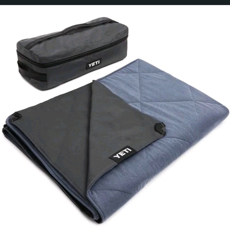 Yeti Lowlands Blanket - Smoke Blue (SEALED)