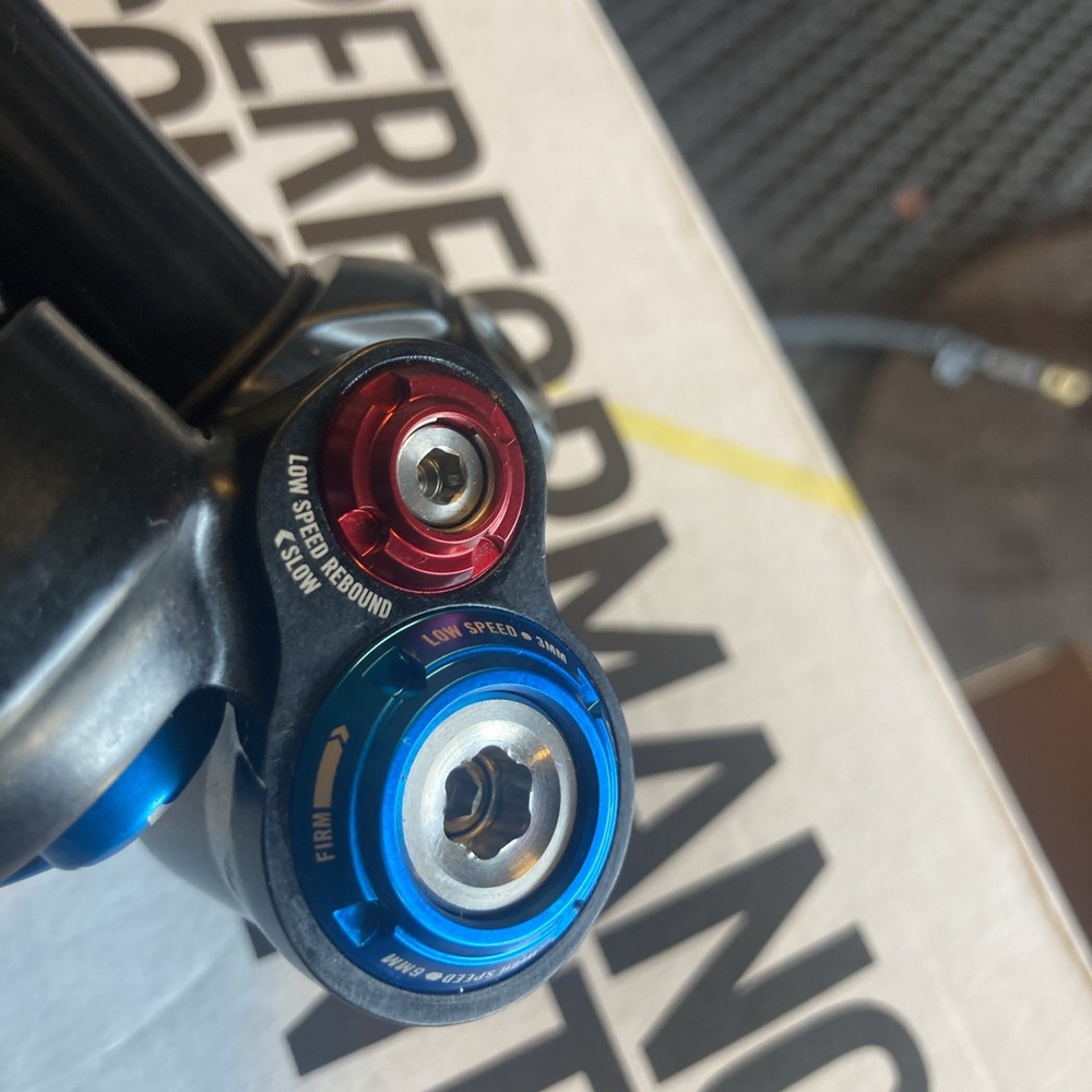 fox float x2 Evol Extra Volume Rear Shock