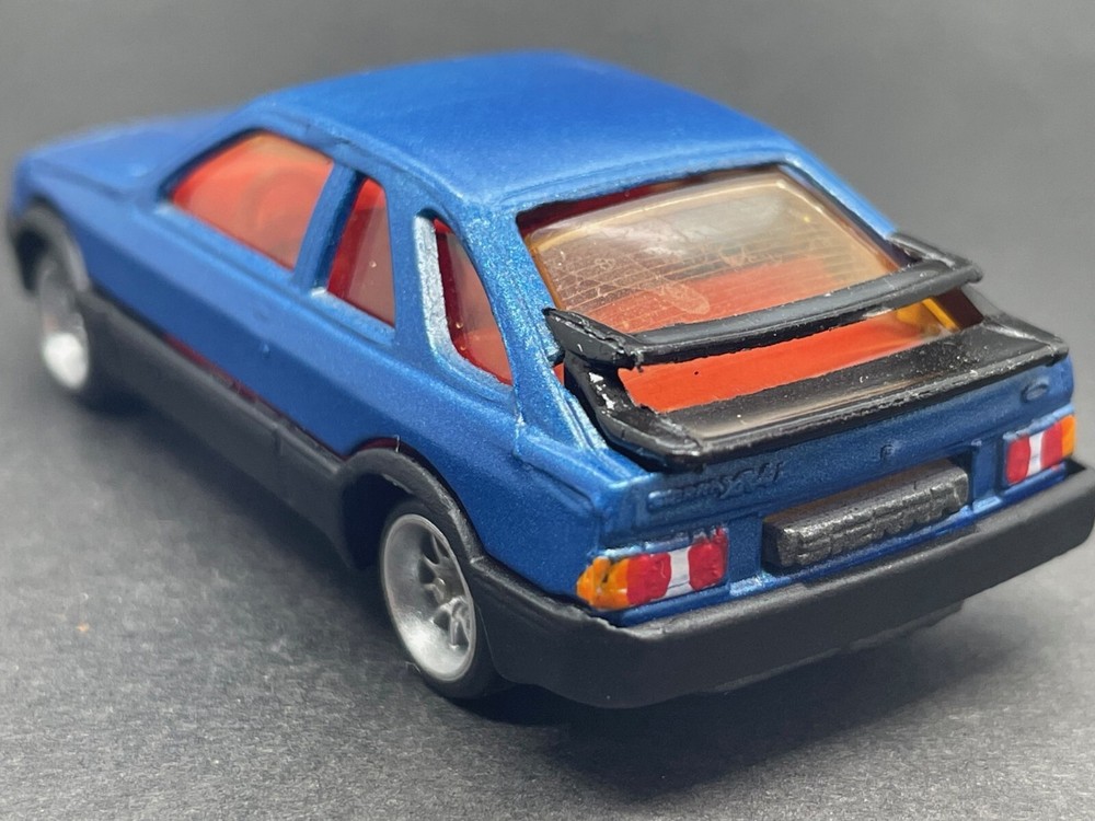 MATCHBOX 1983 FORD SIERRA - CUSTOM