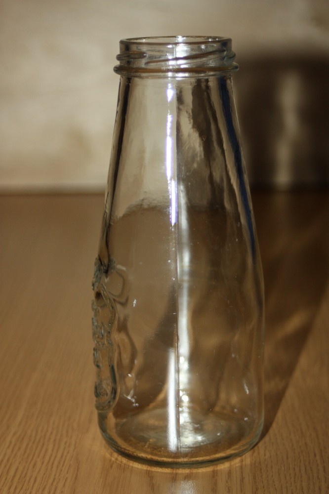 2 Collectable Drinks Bottles - Crofton Refreshing Ice Cold Drink Glassware