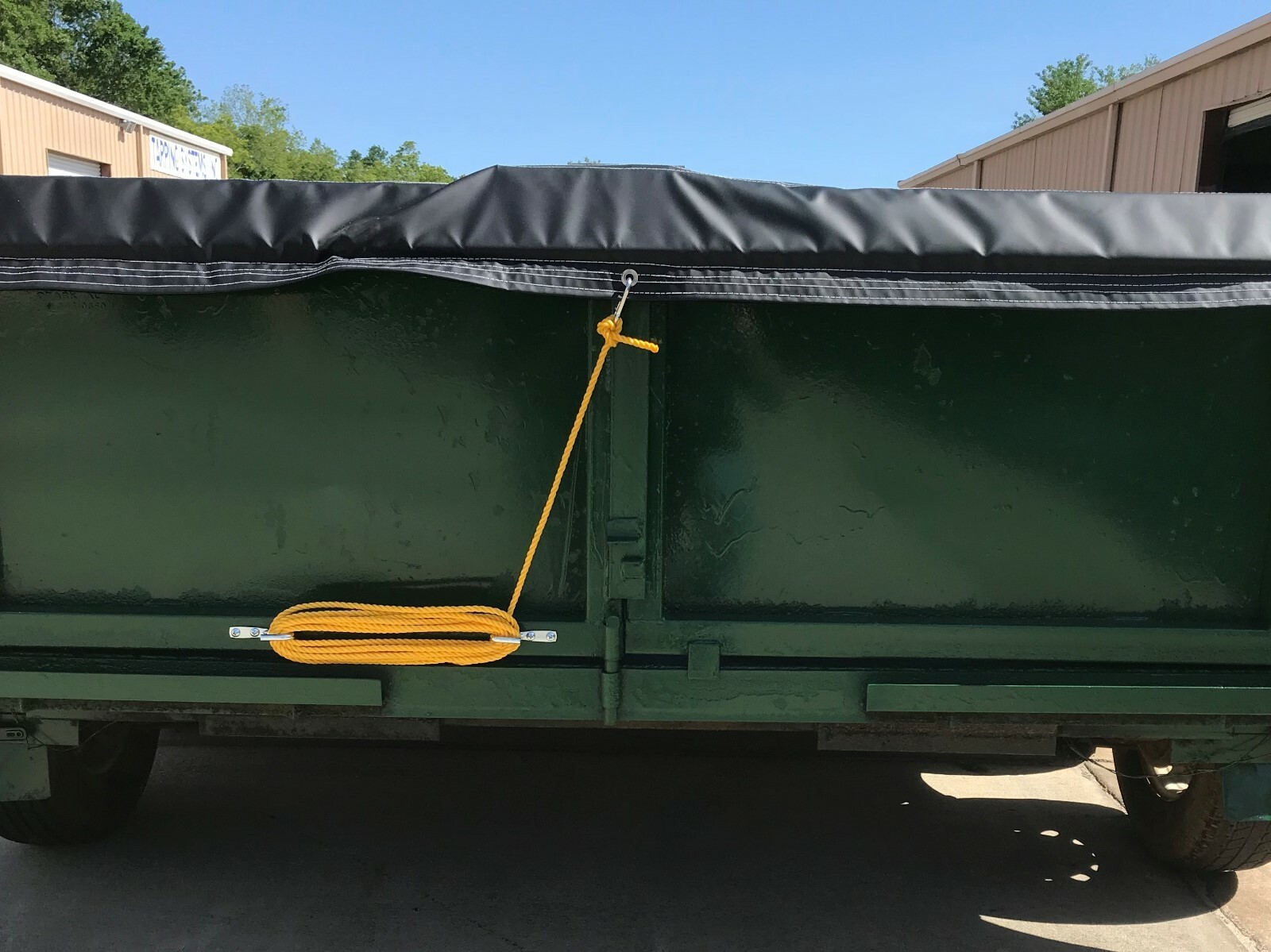Dump Trailer Tarp System. Manual Dump Truck System