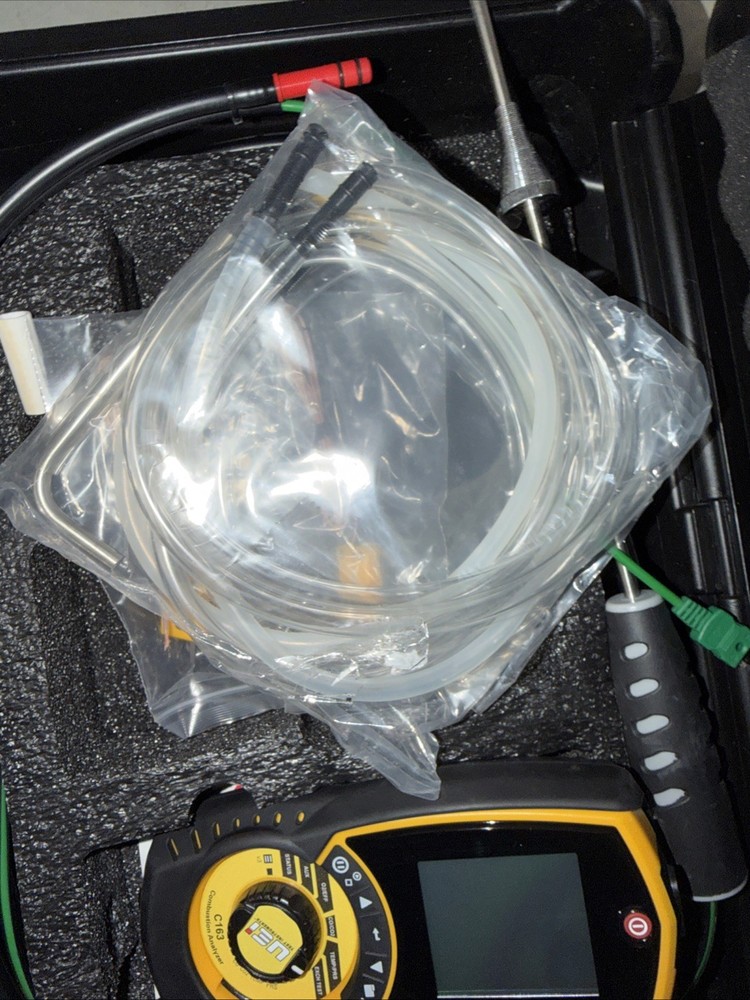 UEI C163 COMBUSTION ANALYZER IN CASE