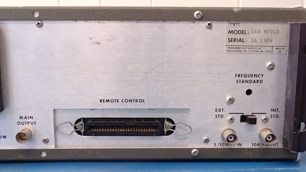 PROGRAMMED TEST SOURCES PTS 160 FREQUENCY SYNTHESIZER ~ PTS160