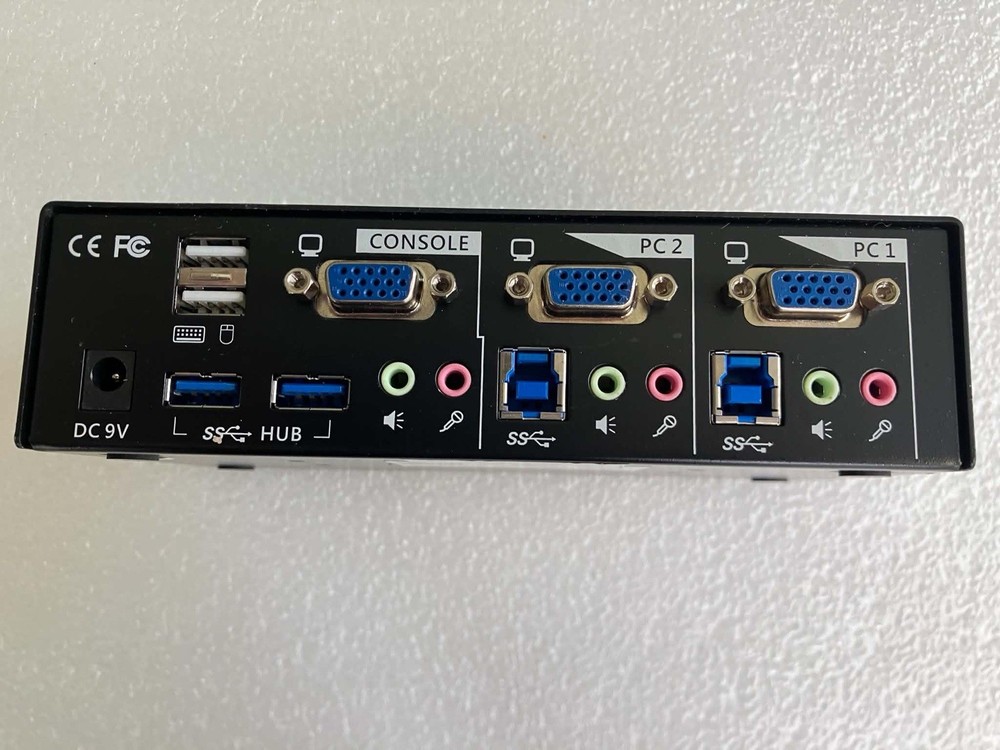 StarTech.com SV231U3A StarTech VGA KVM 2-Port Switch Kit