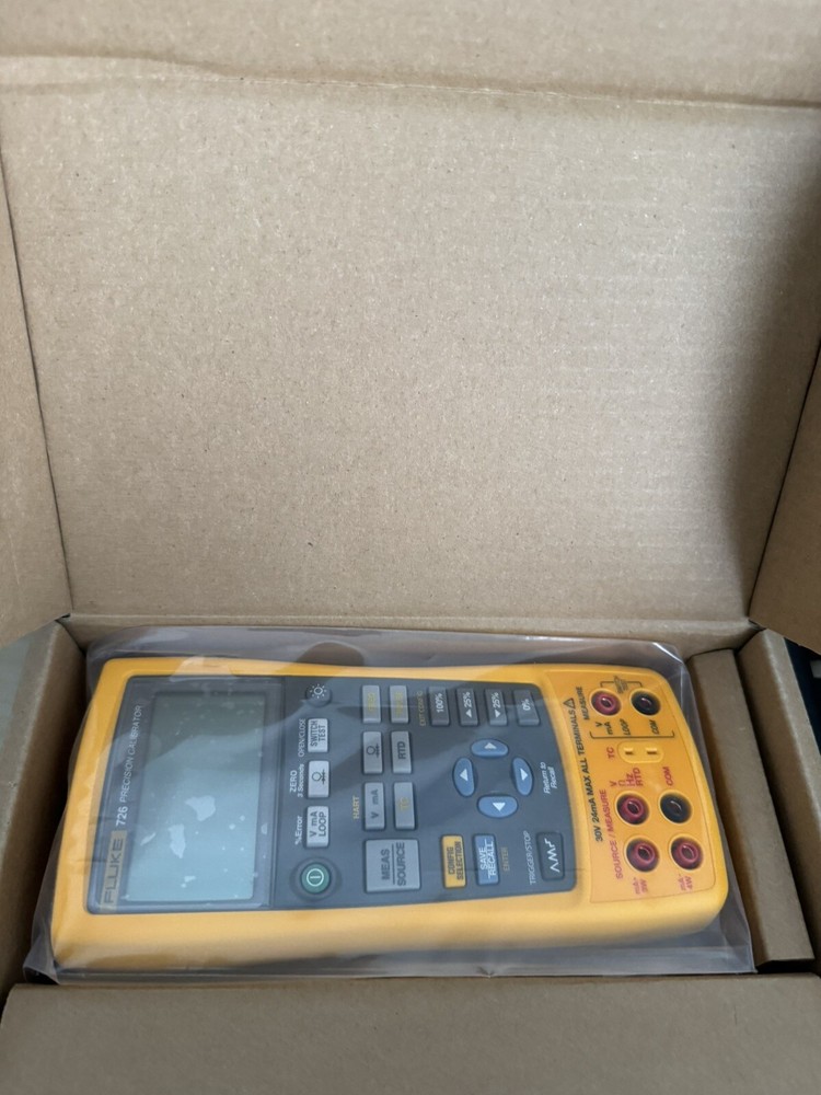 FLUKE 726 PRECISION MULTIFUNCTION CALIBRATOR fast ship via FedEx/DHL/UPS