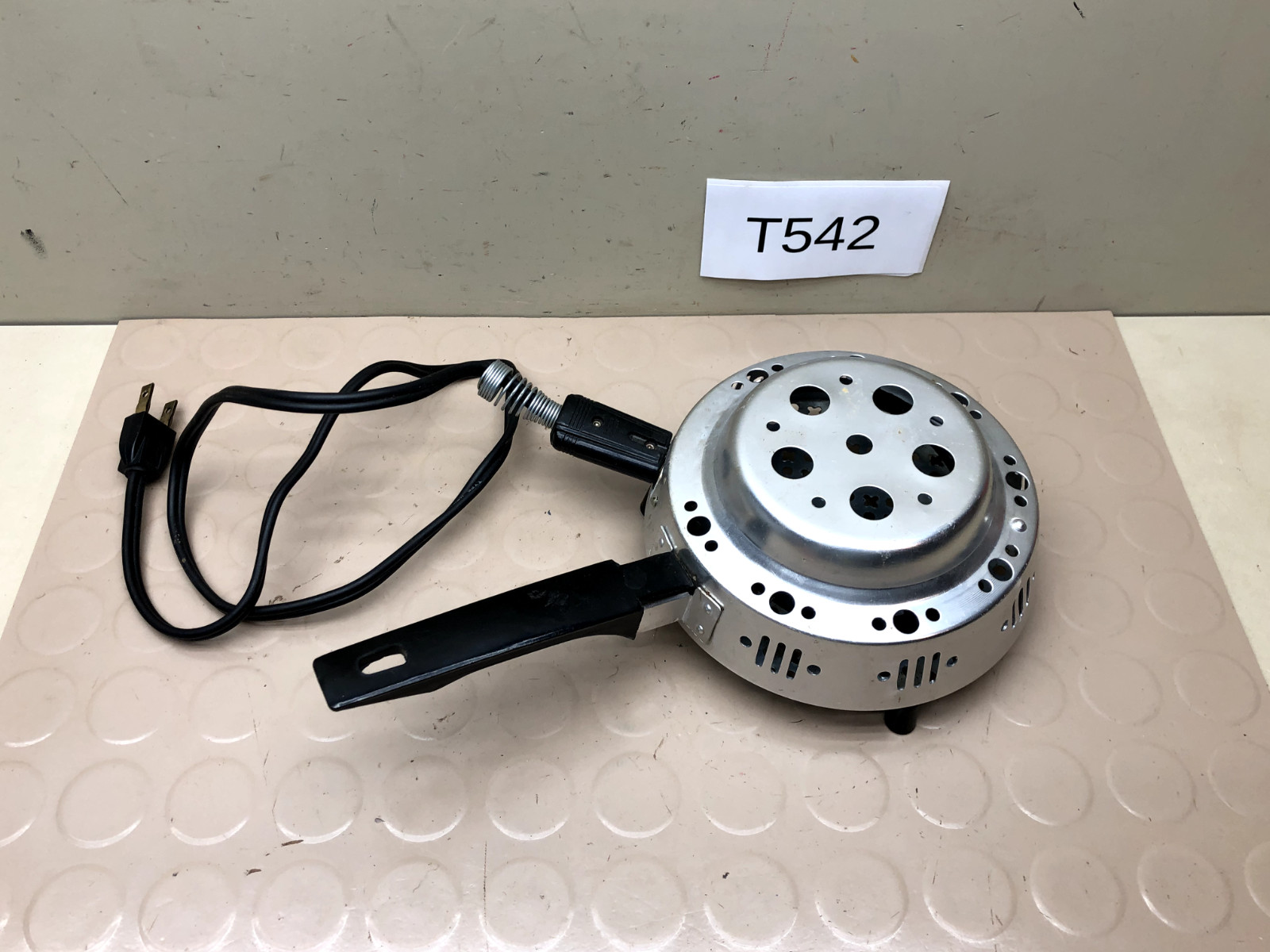 Vintage Electric Heating Plate with Handle & Removable Cord