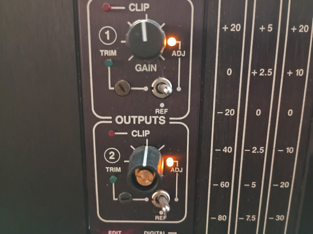 Vintage DBX 700 Studio Pro Digital Audio Processor ADC / DAC Combination Unit