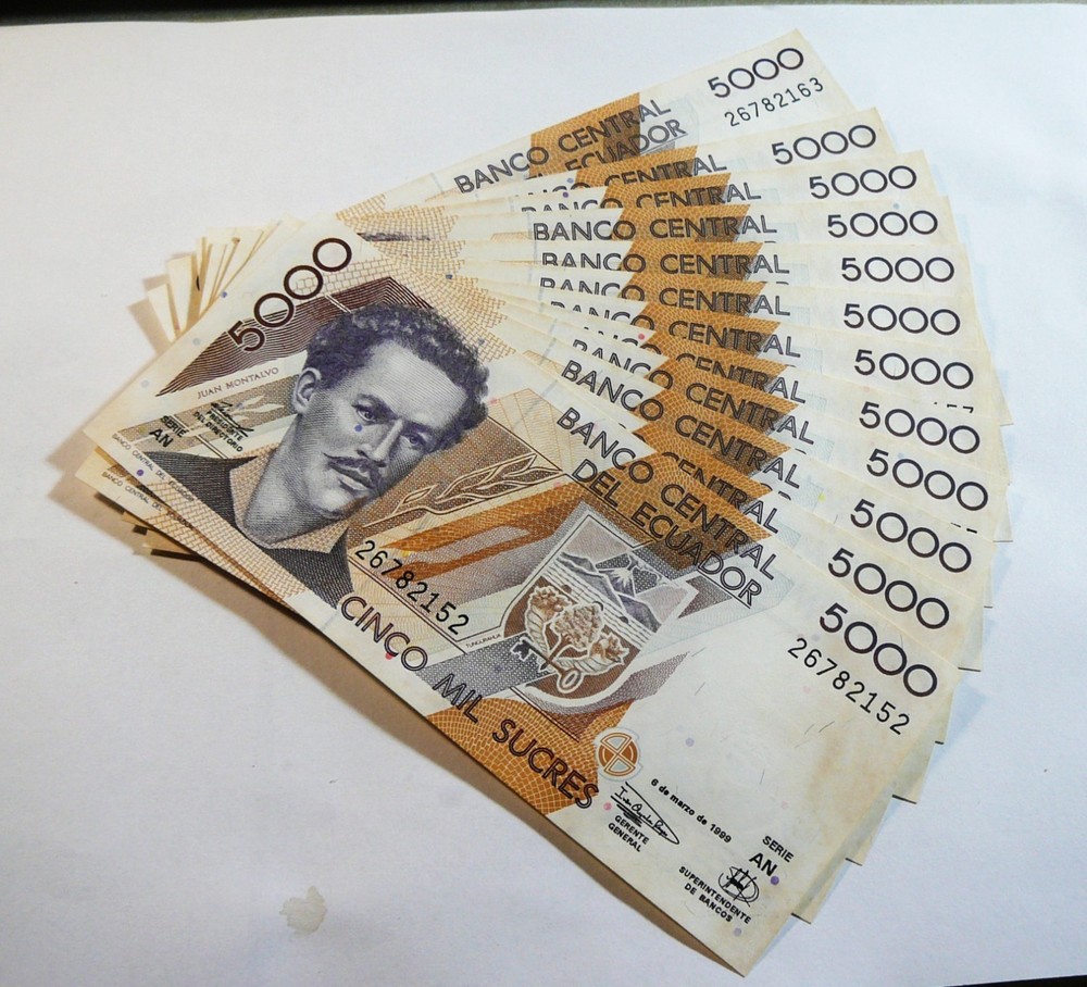 Ecuador 5000 Sucres 1999 12 Consecutive Notes UNC