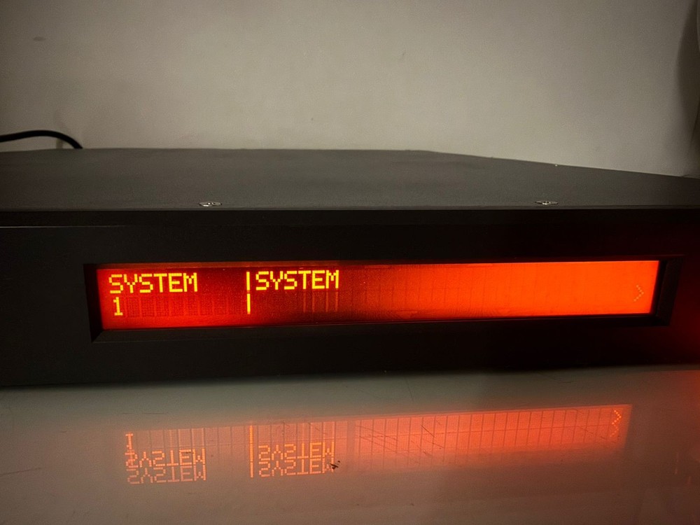 Tandberg RX8200 MPEG2 /MPEG4 SD DVB-S2 8PSK Receiver