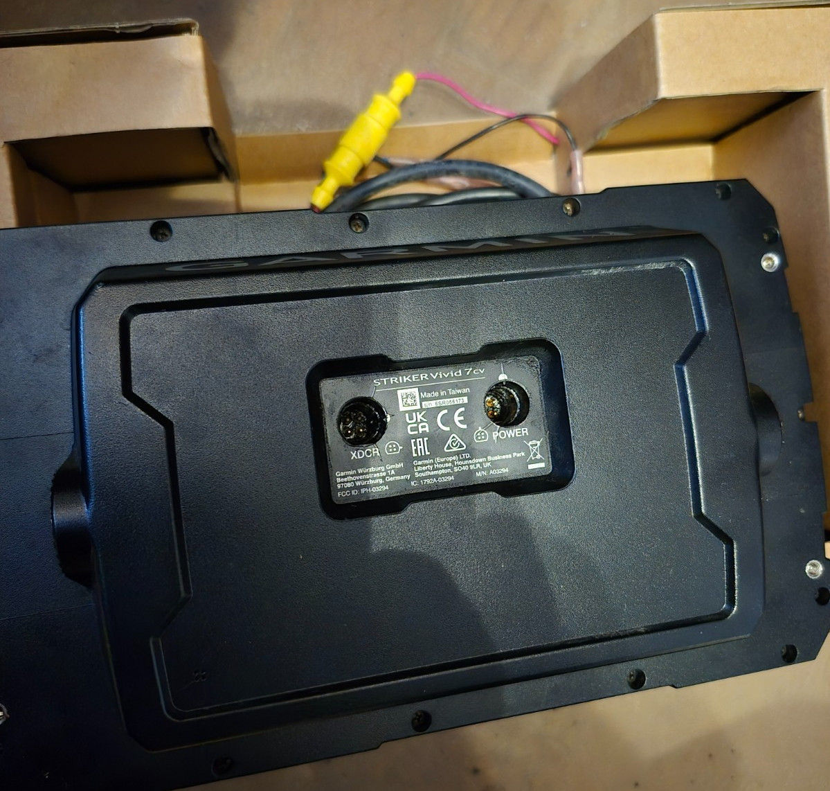 Garmin STRIKER Vivid 7cv Marine Fishfinder with GT20-TM Transducer 010-02552-00