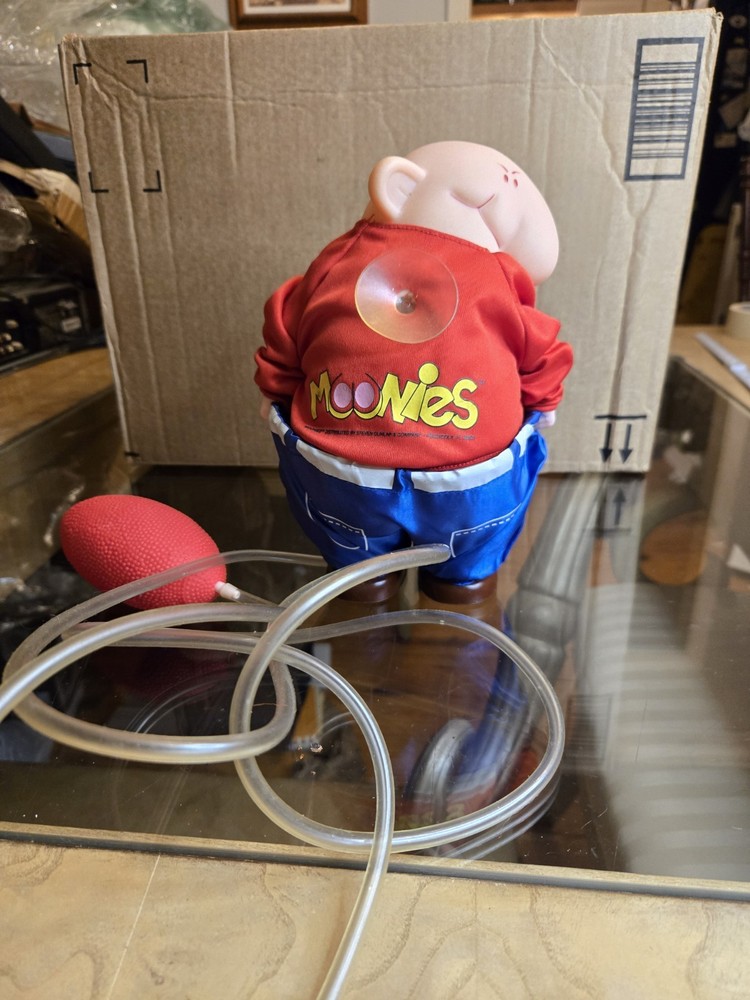 Moonies Vintage Mooning Man Gag