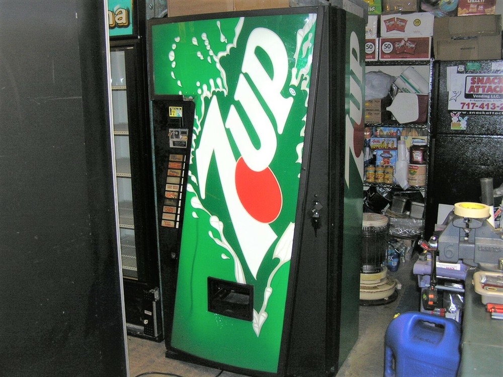 (10) DIXIE NARCO DR PEPPER, 7UP SODA VENDING MACHINE ANGLED SELECTION BUTTONS