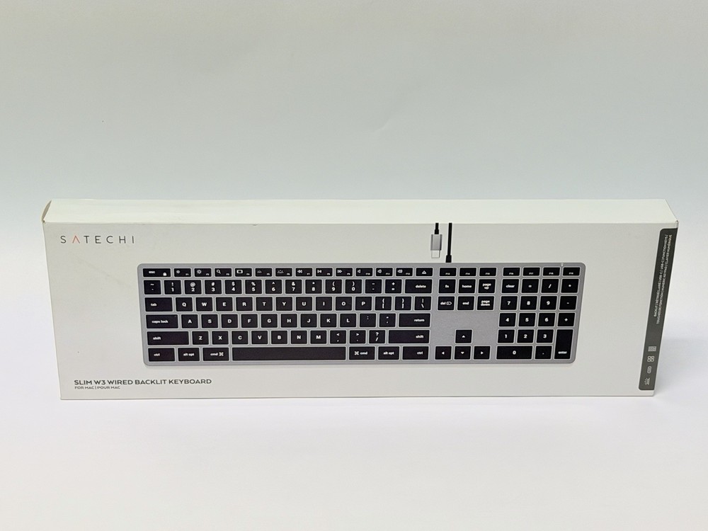 Satechi Slim W3 Wired Backlit Keyboard W Numeric Pad for MAC