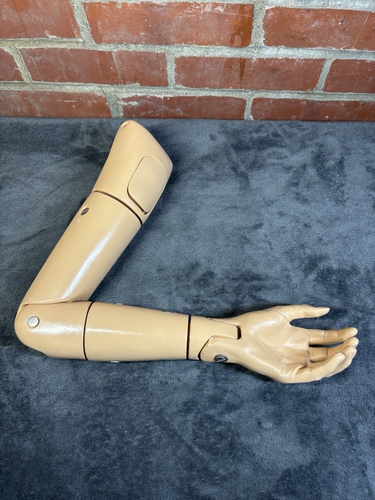 Life/form GERi/KERi Replacement Left Arm, Missing Shoulder Connector