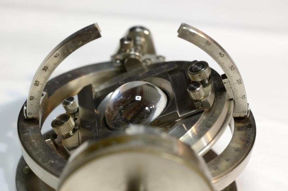 microscope antique Microscope Accessory No. 14 "Leitz Universal Stage UT4" USED