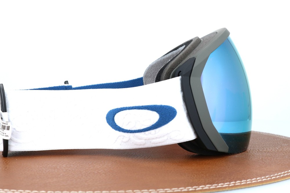 Oakley Flight Path L Gray Shield Goggles