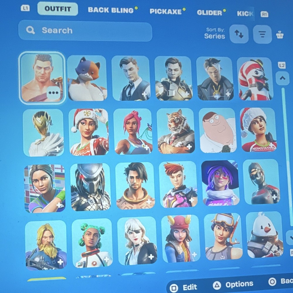 Leviathan axe if you want text me ps5 Xbox and pc