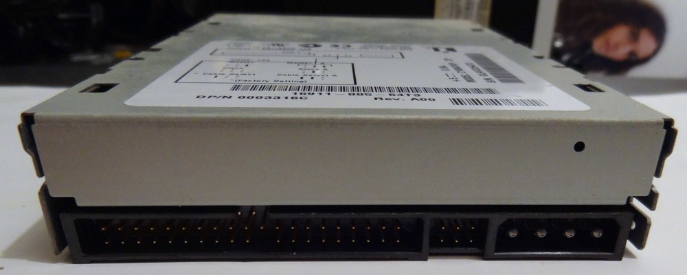 Iomega Zip 100 ATAPI internal drive Z100ATAPI