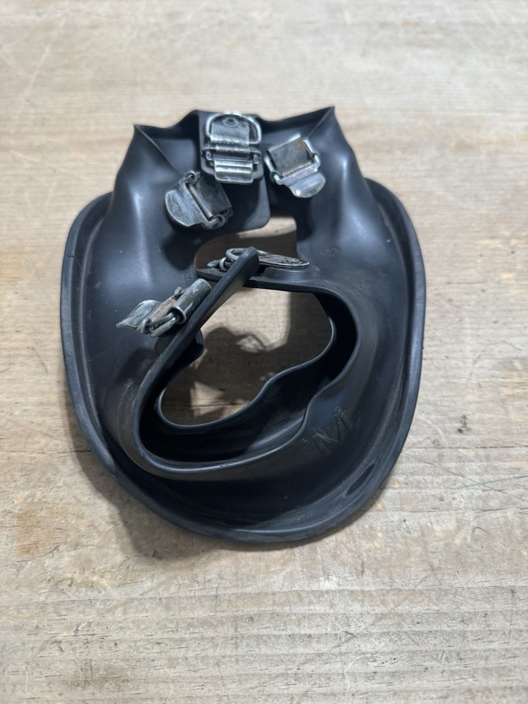 Scott AV3000 HT SCBA Firefighter Mask 5 Pull Replacement Face Seal Small Medium
