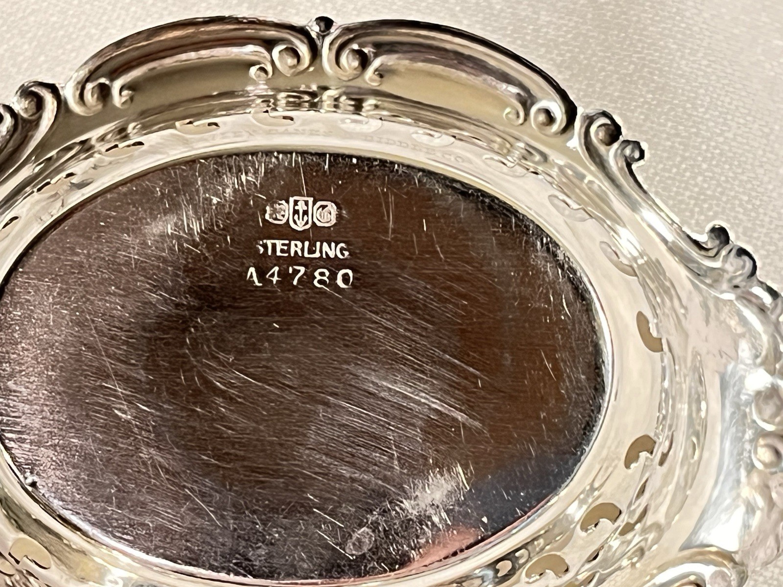 ONE Gorham Sterling Silver Nut Dish 23.5 Gr W/Mono. 3-3/4" X 2-1/2". A 4780