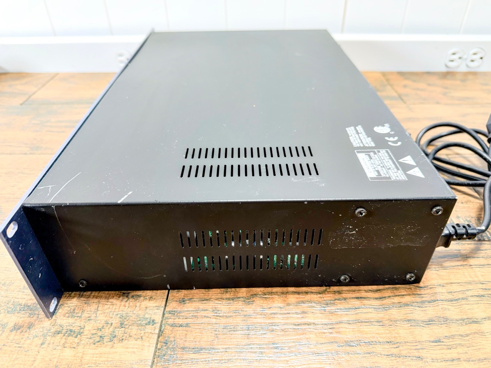 DBX Drive Rack 480 Equalization and Loudspeaker Management System G1130