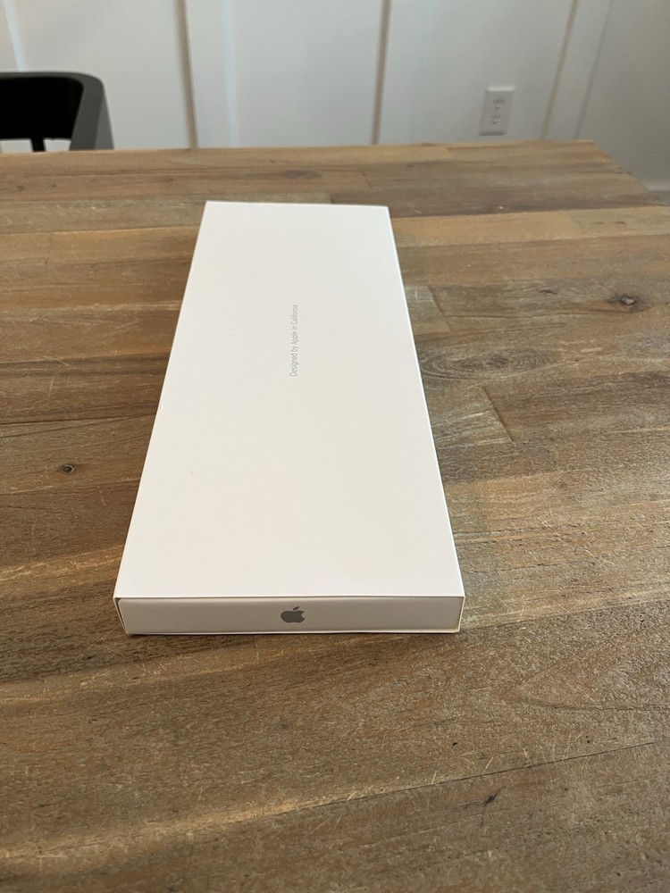 Apple Mac Wireless Bluetooth Keyboard A1314 & Magic Mouse A1296 Battery Powered