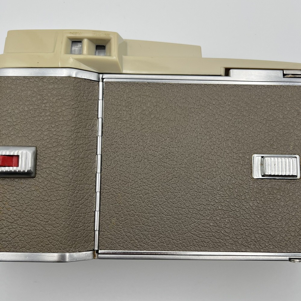1950's Polaroid Land Camera Model 800 - Untested - NEEDS HINGE REPAIRS