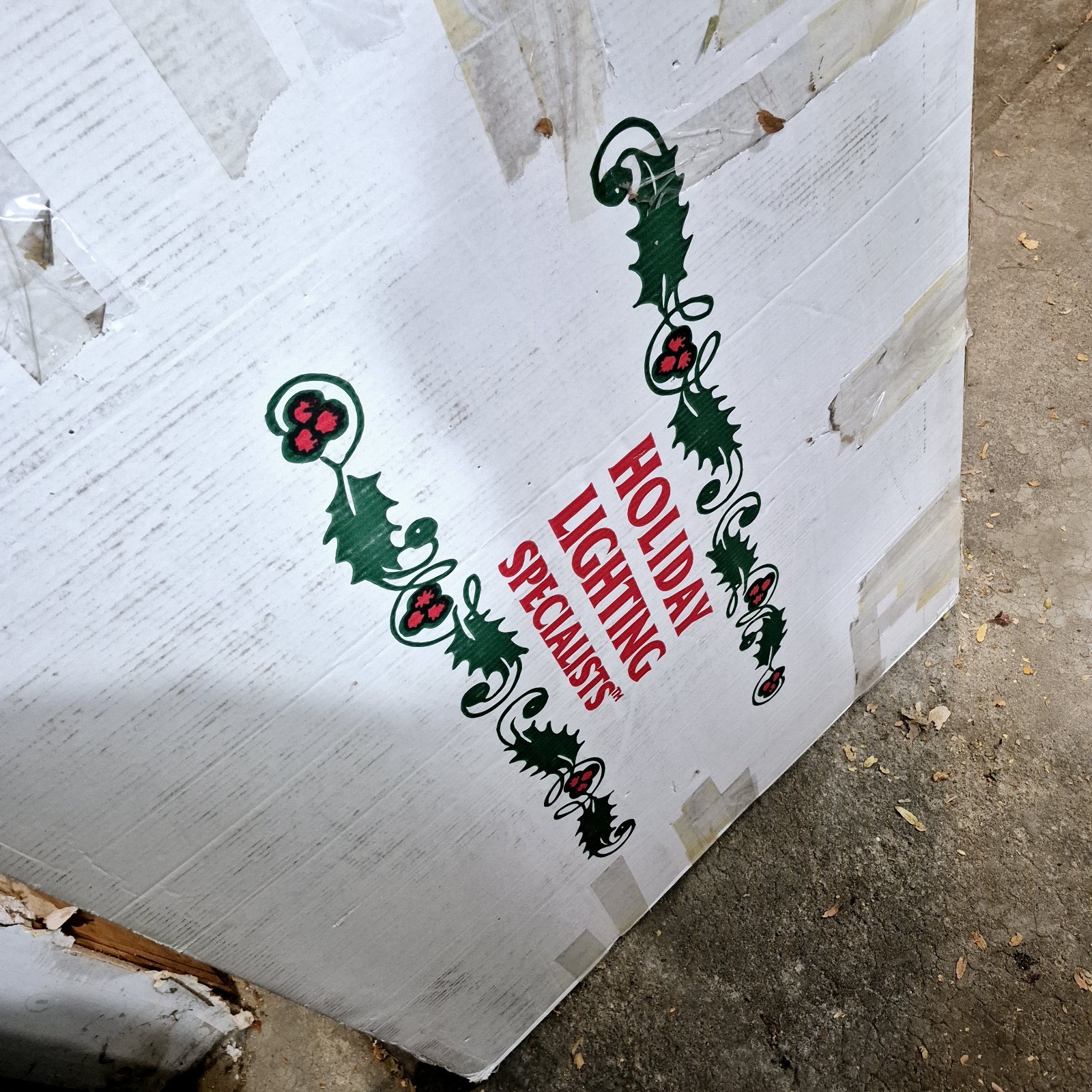 Holiday Lighting Specialists Christmas Sleigh Outdoor Decoration 5 Ft Tall