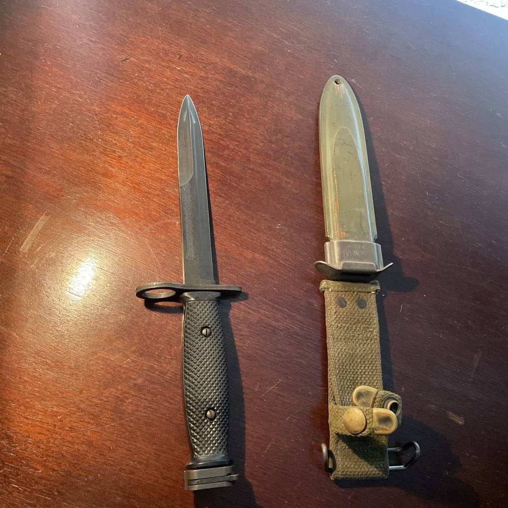 Bayonet Vintage