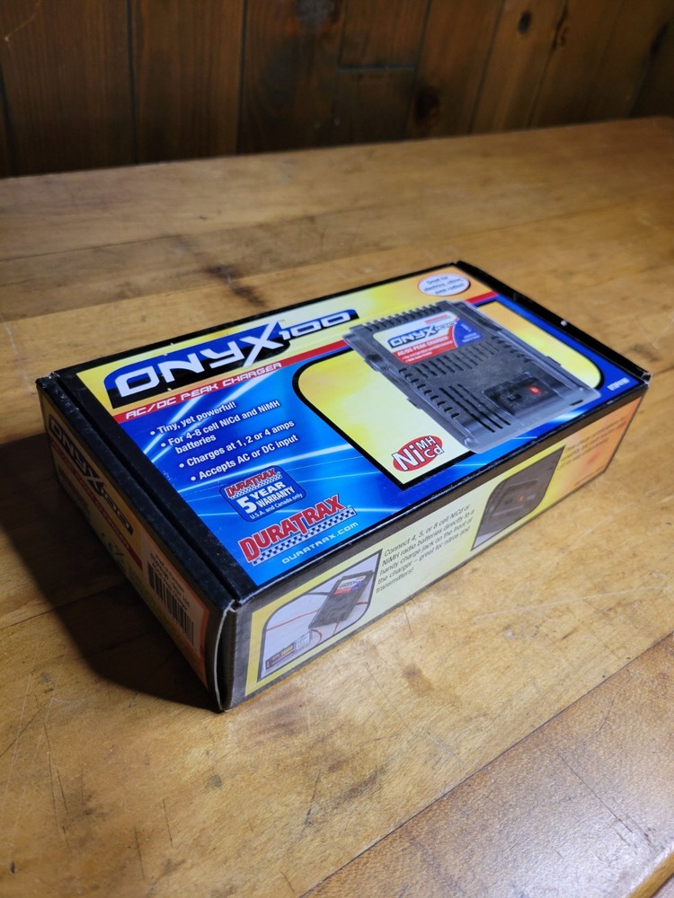 Onyx 100 AC/DC Charger