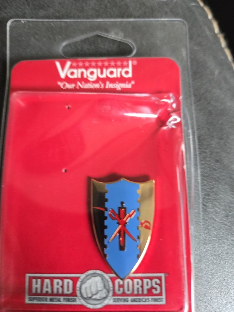 4TH CAVALRY REGIMENT PIN U.S. ARMY CREST