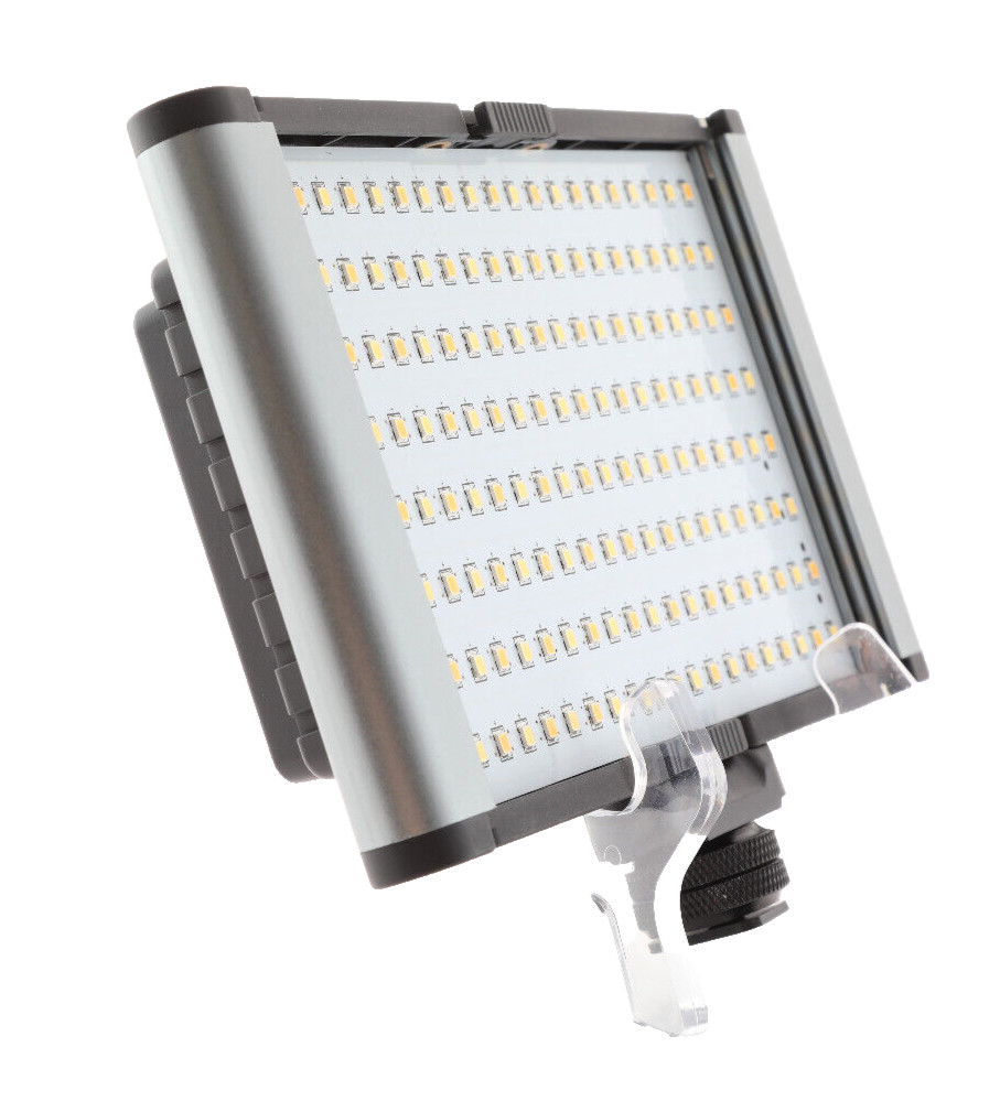 Celadon Led Pro Radiant 2XL on Camera Light Panel