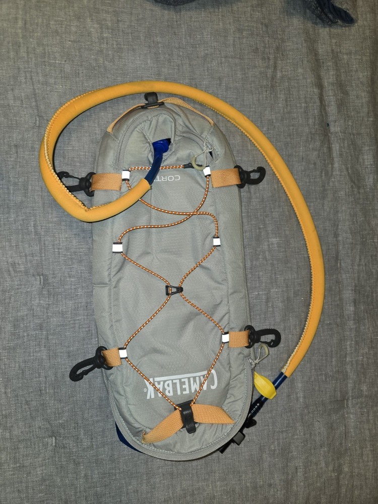 Cortez™ Deck-Mounted Kayak / SUP Hydration Pack Excellent Condition