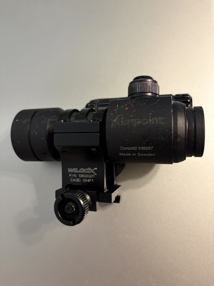 Aimpoint Comp M2 Red Dot with Wilcox Mount