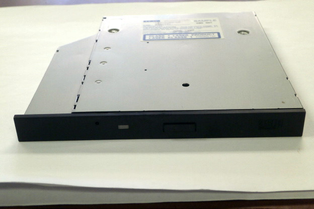 Teac CD-220E-ES2 Used, Pulled, Working CD-Rom Drive