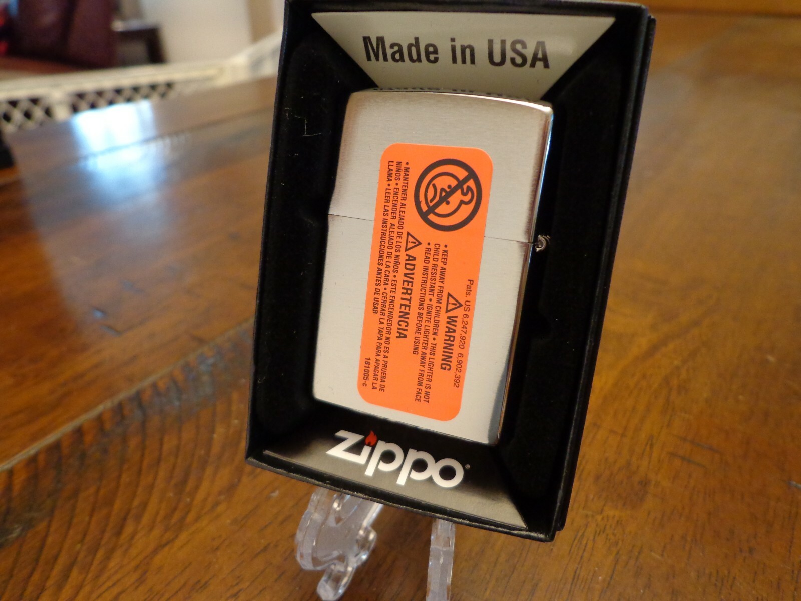 FLY FISHERMAN SPORTS SERIES TROUT FISH ZIPPO LIGHTER MINT IN BOX