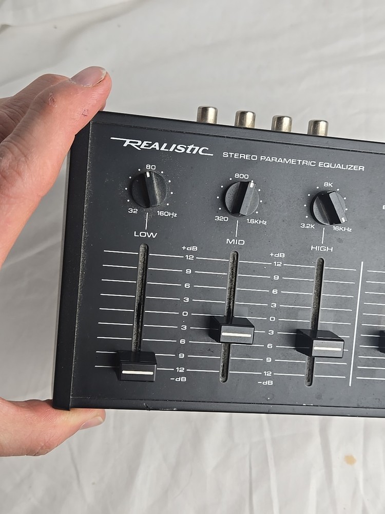 Realistic 32-1106, Stereo Parametric Equalizer, 3 Band Eq