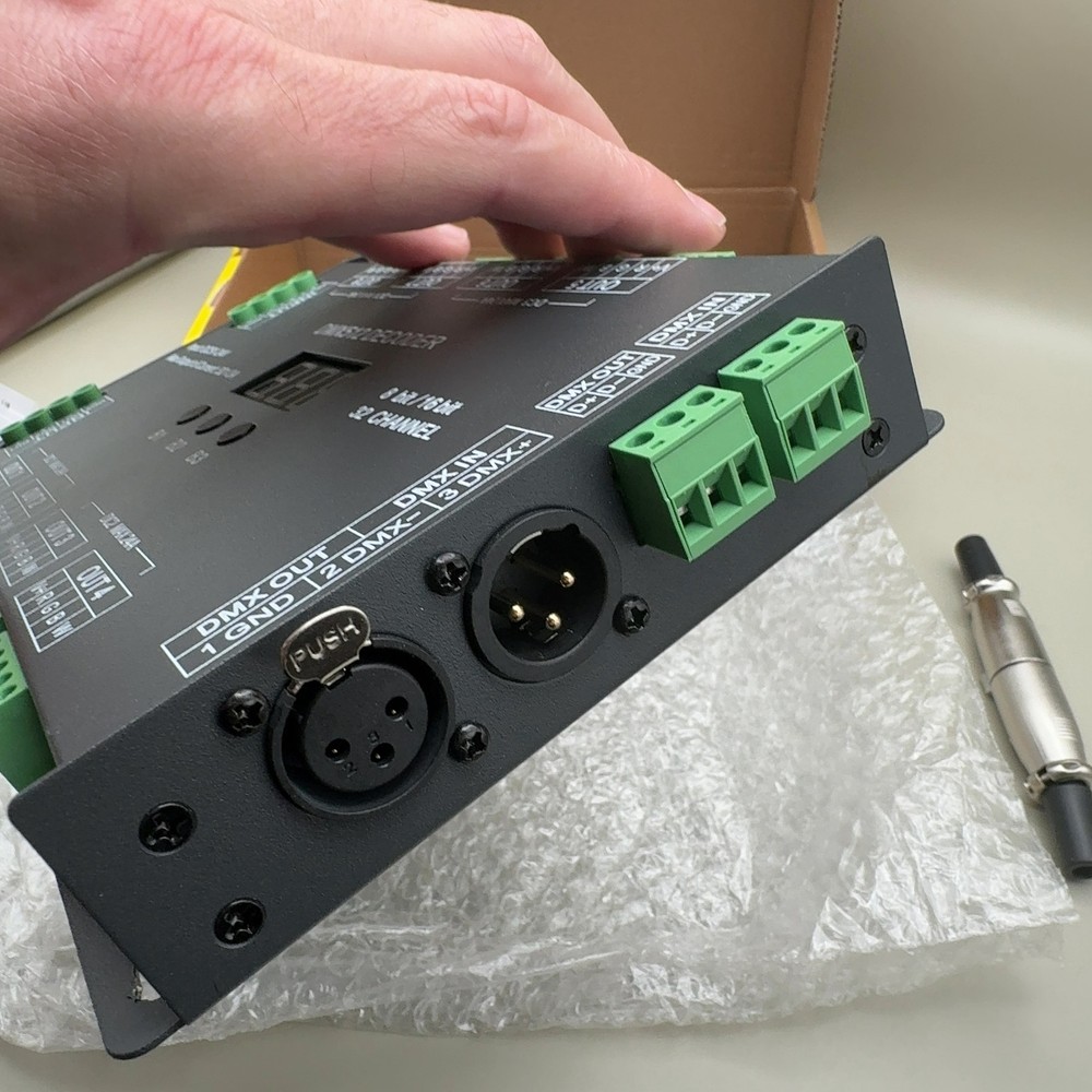 32CH DMX512 RGBW LED Decoder Controller Dimmer DC5-24V 96A 8/16Bit