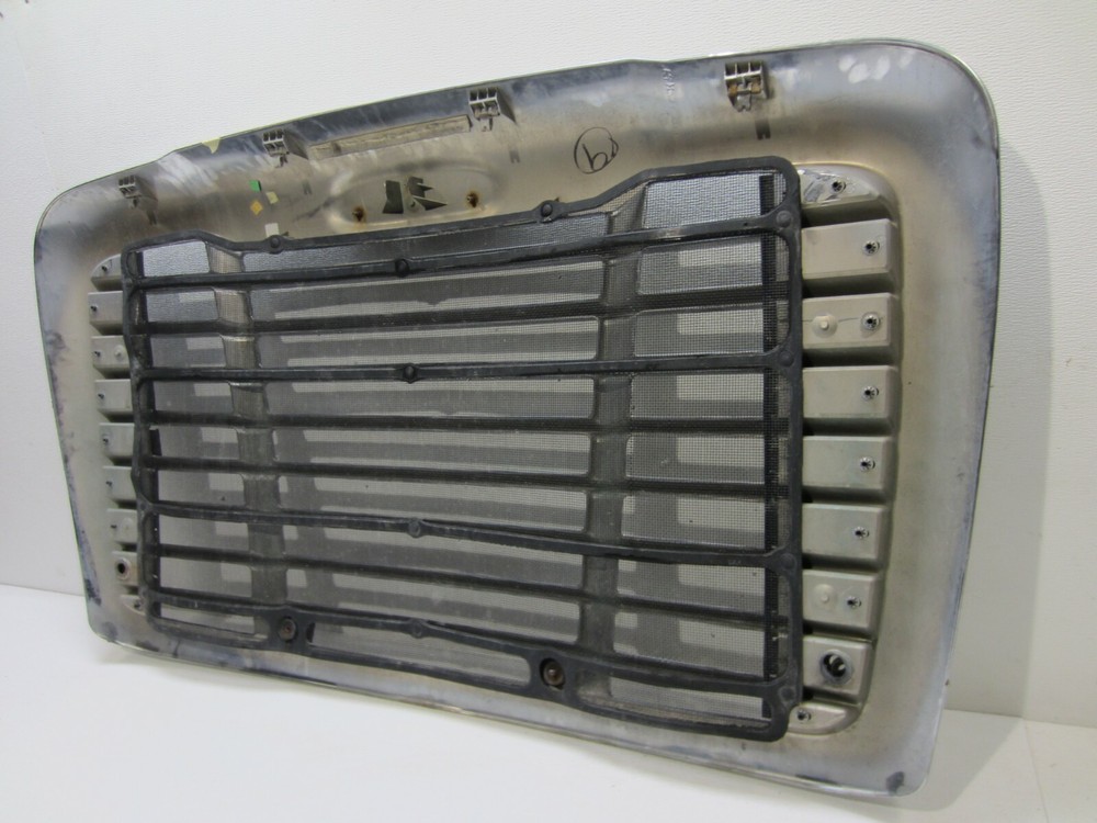 08-19 Freightliner Cascadia Semi OEM Chrome Front Grille