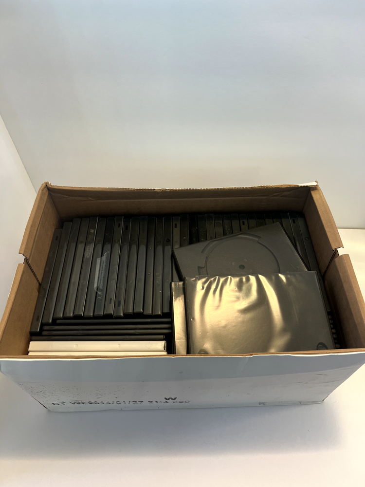 Lot of 76 PRE-OWNED & Empty Single Disc Replacement DVD cases Various Sizes