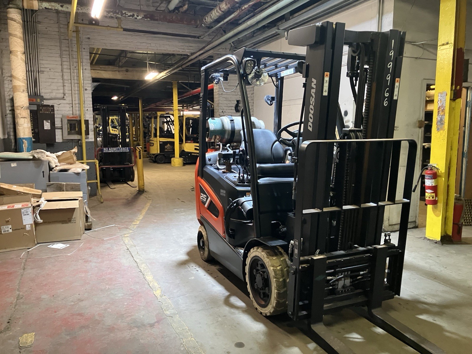 2023 Doosan 5000 LB Forklift With Side Shift and Triple Mast 4 Ways LPS Rated