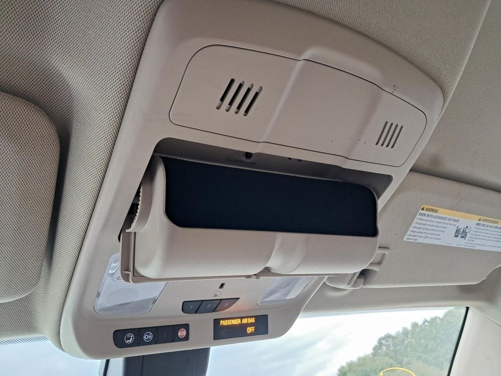 ENVISION 2016 Glove Box 4838454