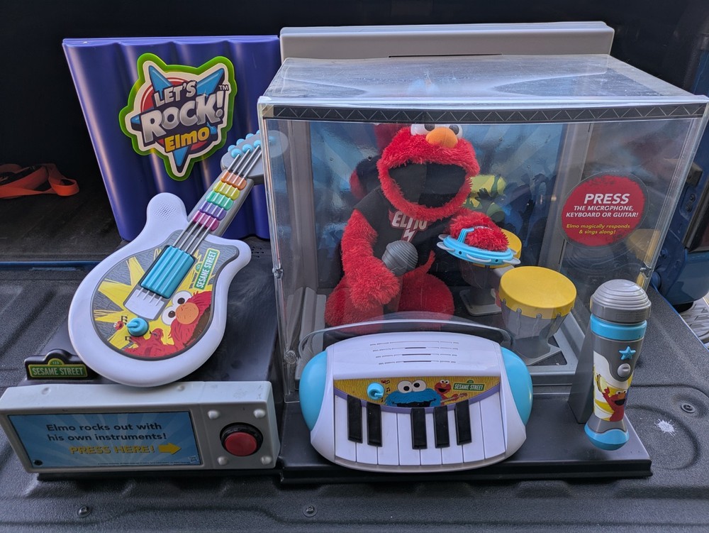 Let’s Rock Elmo Store Display