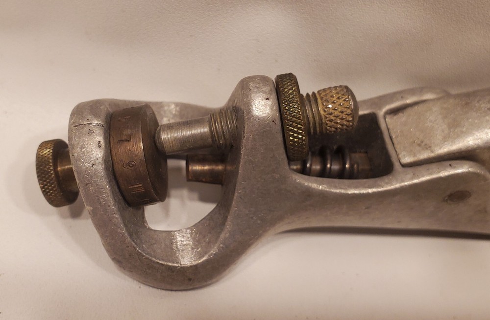 Vintage Saw Set Tool
