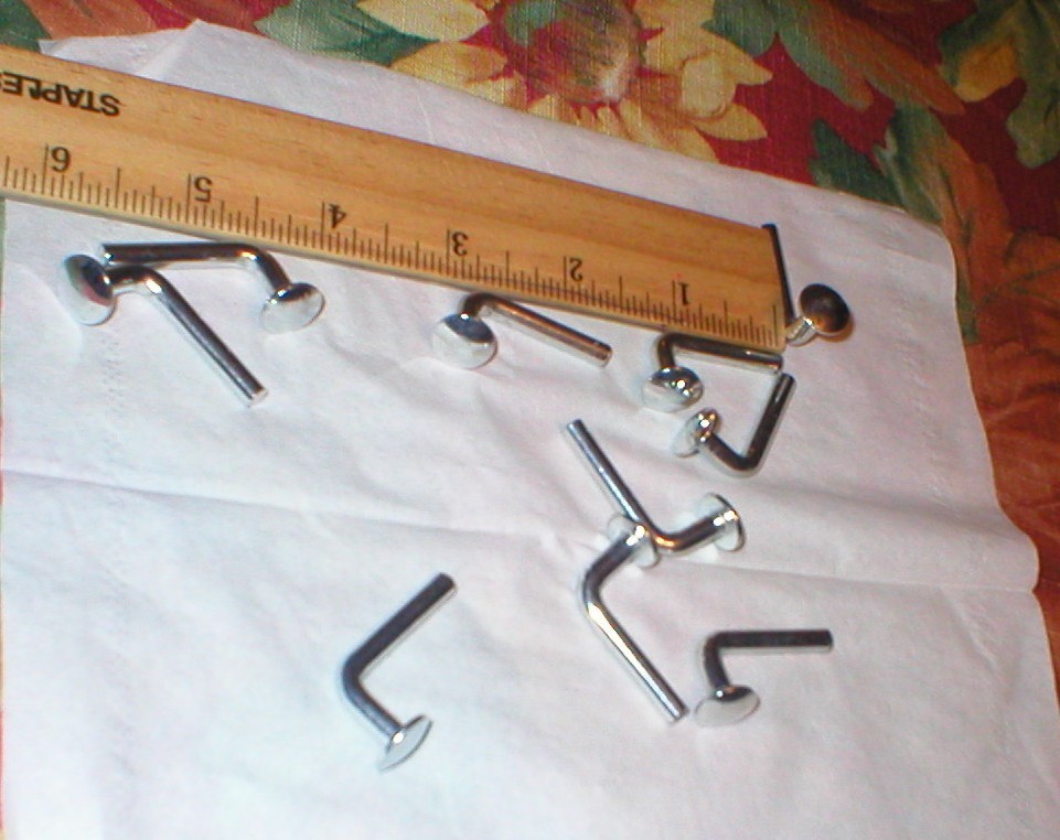 ROUND HEAD HOOKS 1 BAG QUANTITY UNKNOWN SOLD AS IS