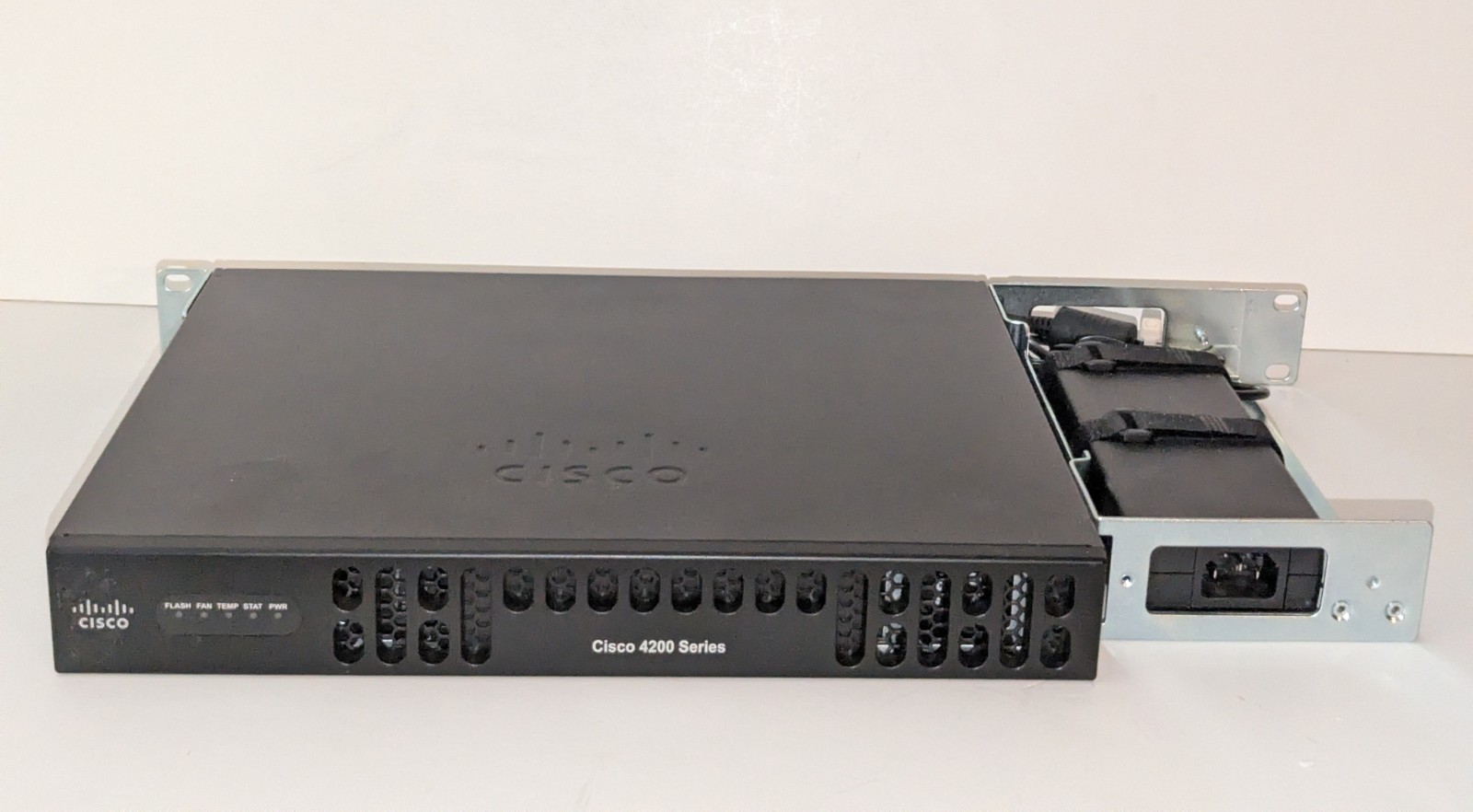 Cisco ISR4221/K9 V03 4200 Series Integrated Service Router w/ Power Supply