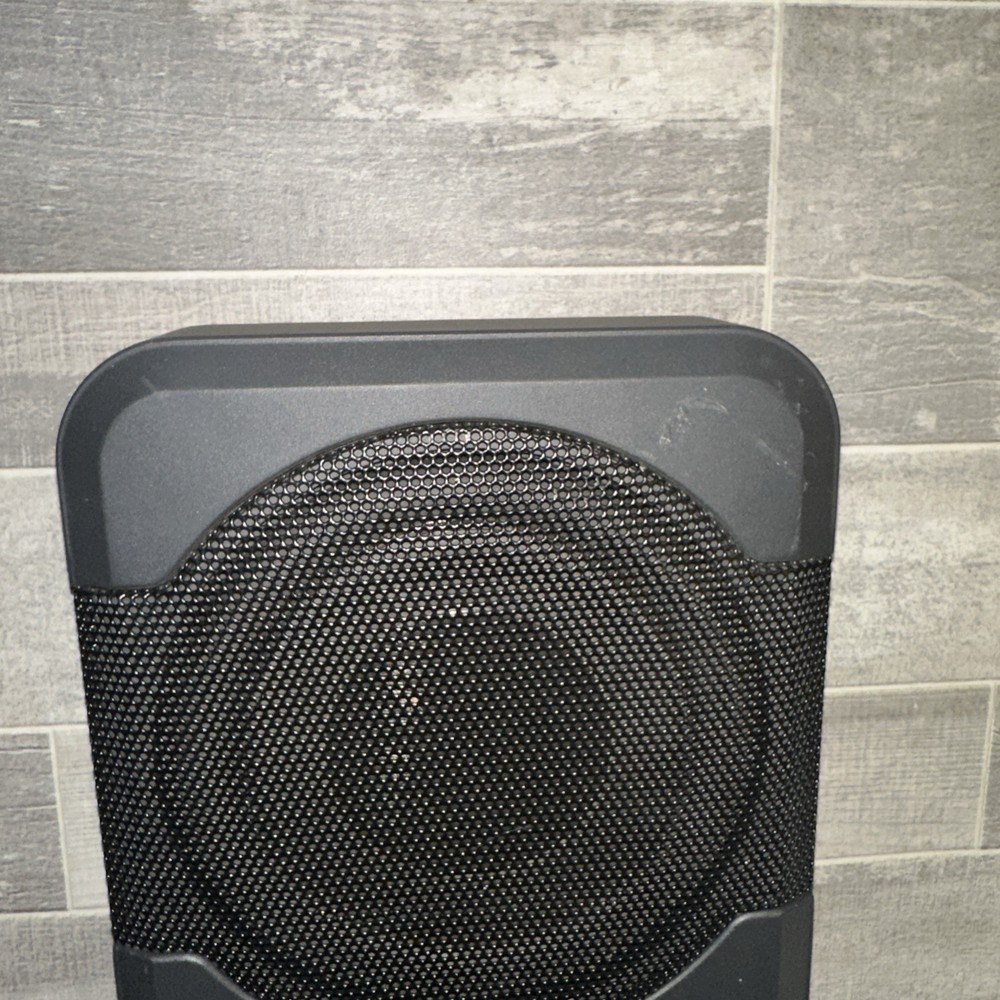 Alpine PWE-S8 8" Compact Powered Subwoofer Black Used