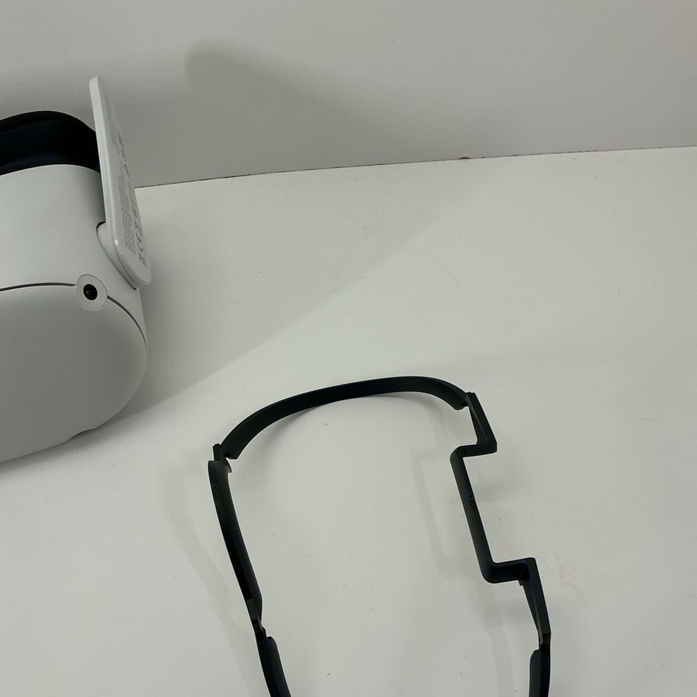 Oculus Quest 2 128GB VR Headset - VR Headset Only Read Description